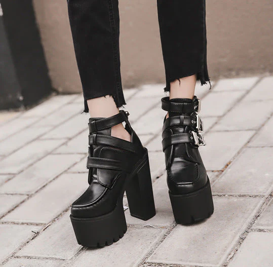 Triple Threat Boots - Image 15