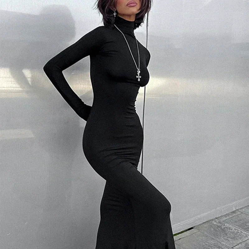 Women's Maxi Dress - Image 3